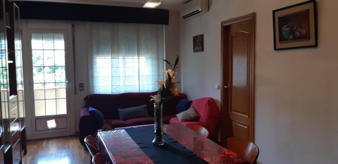 Precioso!! Apartamento En El Centro De Sabadellアパートメント エクステリア 写真