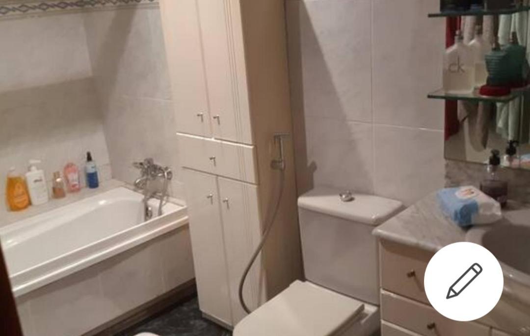 Precioso!! Apartamento En El Centro De Sabadellアパートメント エクステリア 写真